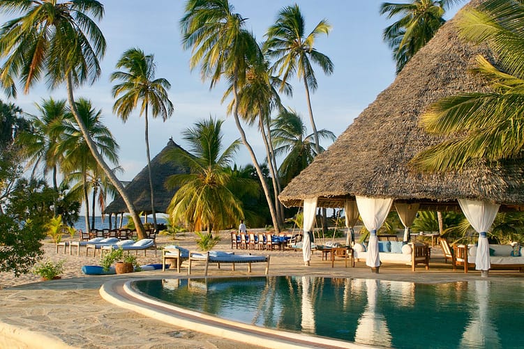 MANDA ISLAND 8 Manda-Bay-pool